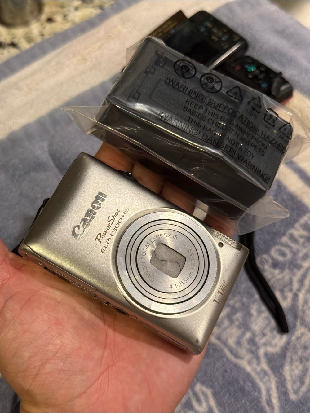 Canon Silver Compact Point-and-Shoot Camera with Charger